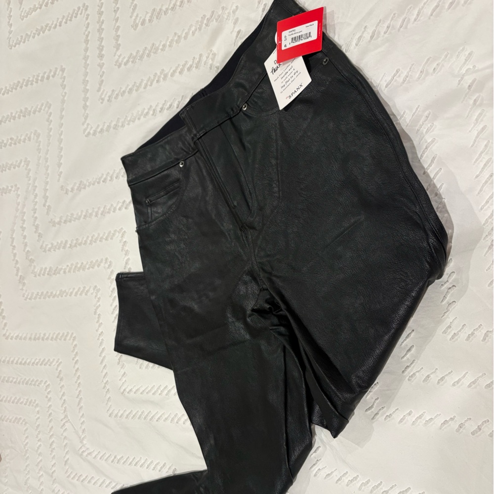 Black fo leather pants